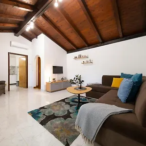  Apartment Maslina