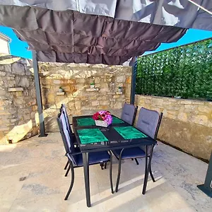 Antonio Apartment Banjole