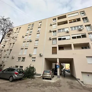 Donatus - Modern Near The Bridge/centre Appartement