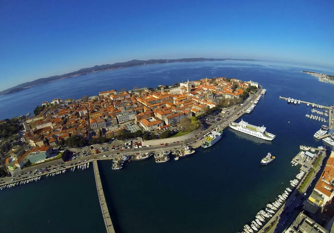 Apartment White Rooms Zadar345